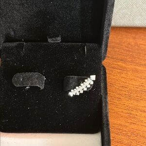 Kendra Scott 14K gold indie earring